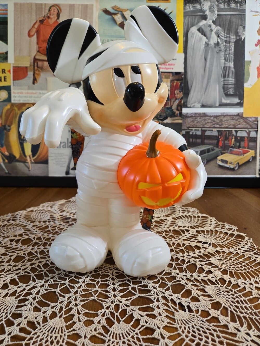 Disney Mickey Mouse Mummy Popcorn Bucket